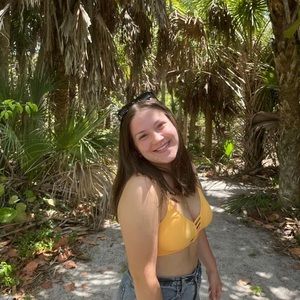 Meet your Posher, Noelle